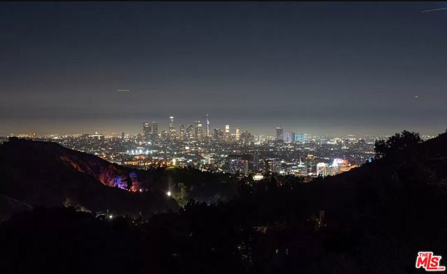 Photo 3 for Listing #21784172